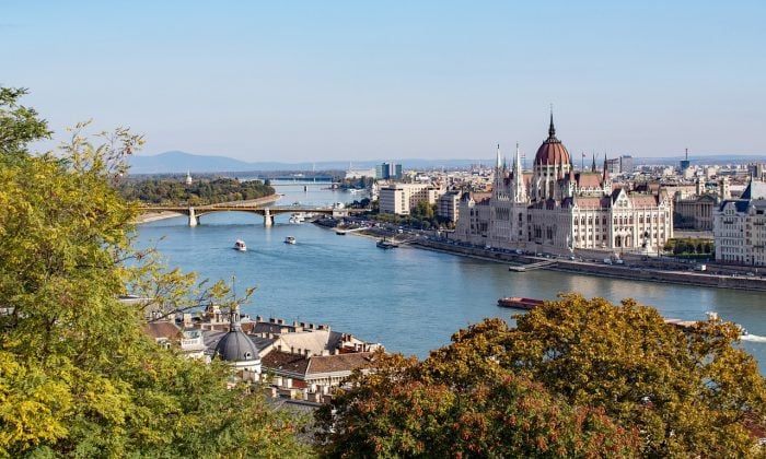 Budapešť