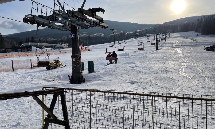 Dvojsedačka na Ramzové, pohled od kasy